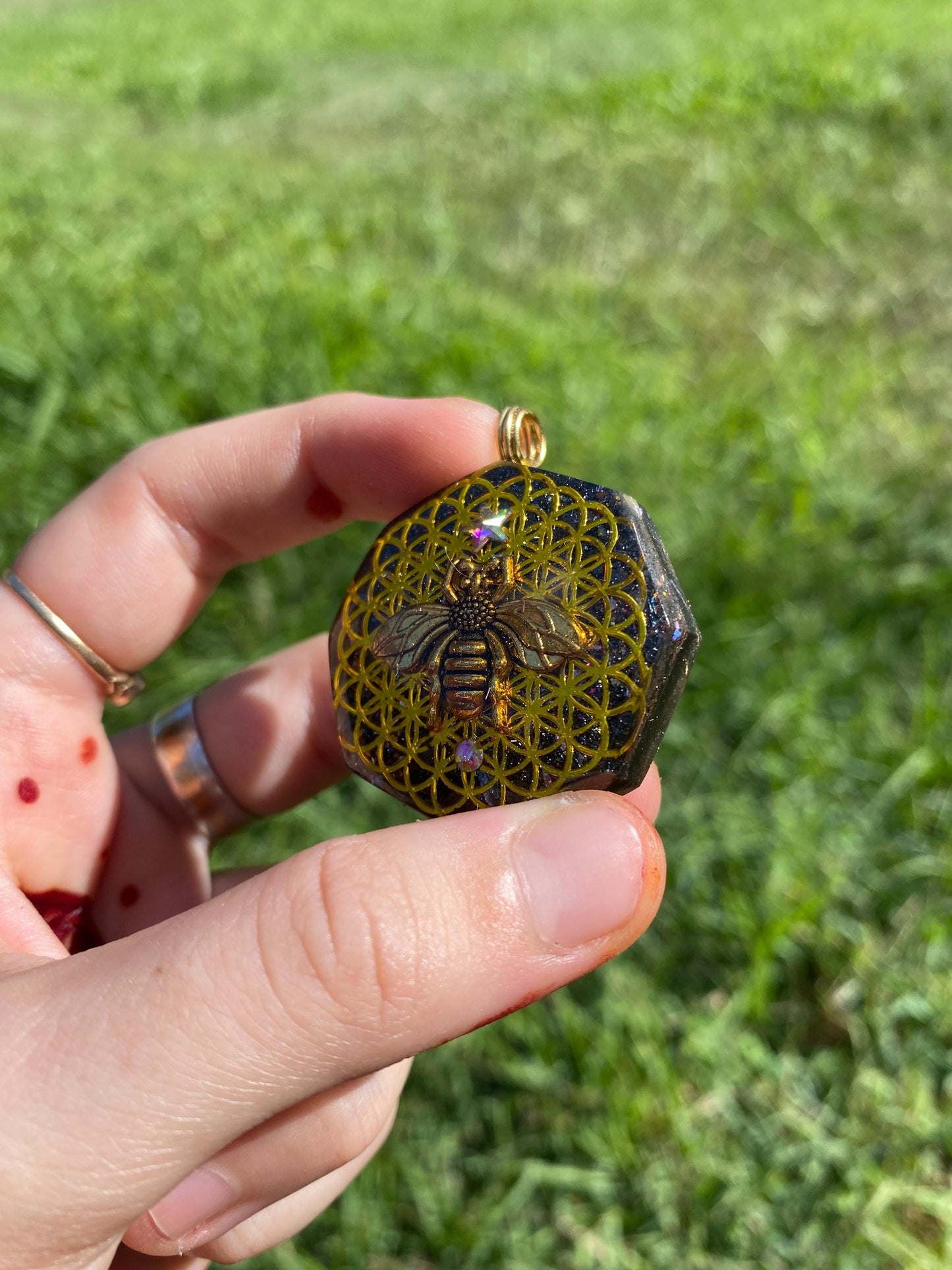 Bee. Pendant Necklace. Made w Elite Shungite, Selenite and Mica . Powerful. EMF Protection. 5G Protection. TENSOR RING